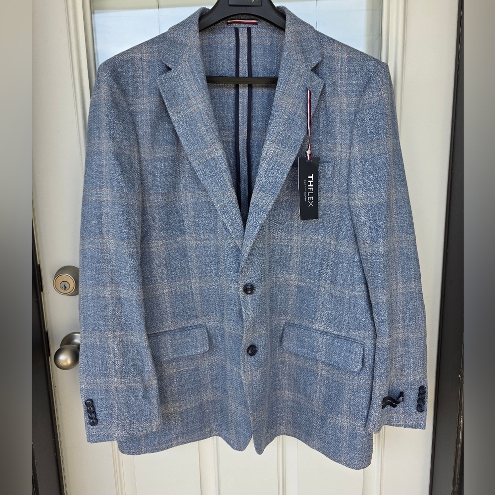 NWT Tommy Hilfiger Gene Men’s Blazer 46R Light Blue Plaid Sport Coat MSRP $295 - Picture 4 of 14